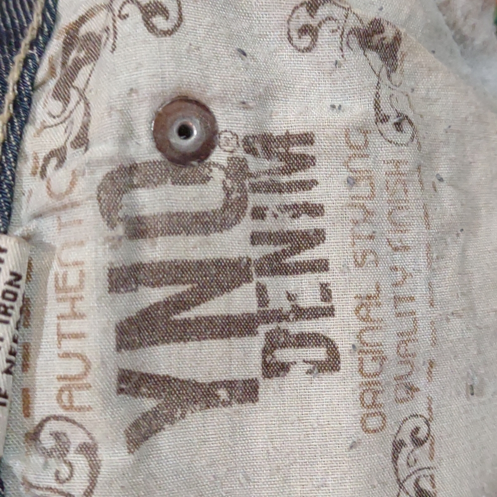 YNQ 9 Distressed Jeans - Picture 14 of 15
